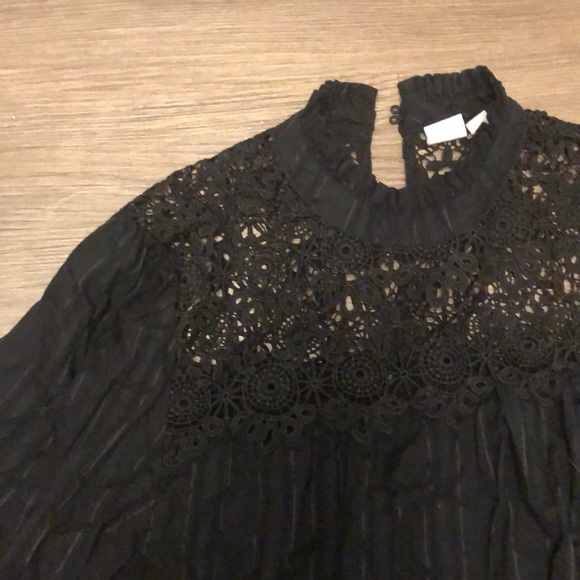 Gap 3/4 sleeve black blouse - Picture 3 of 3